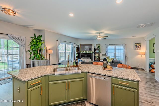 464 Water Wagon Trail, Jacksonville, NC 28546