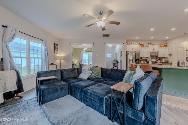 464 Water Wagon Trail, Jacksonville, NC 28546