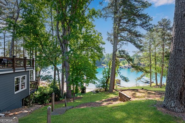 6381 Lakeview Drive, Buford, GA 30518