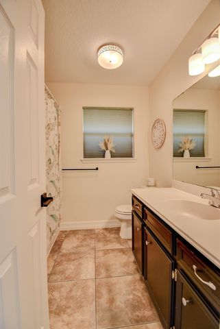 21 Alexander Court, Angleton, TX 77515