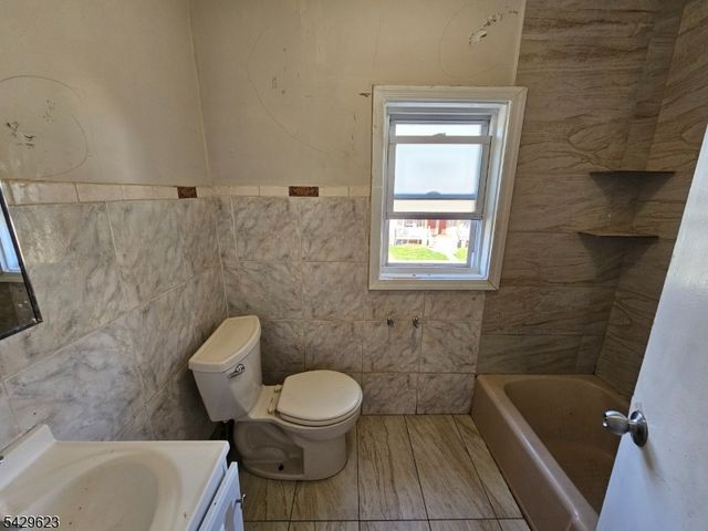 420 John St, Plainfield City, NJ 07060