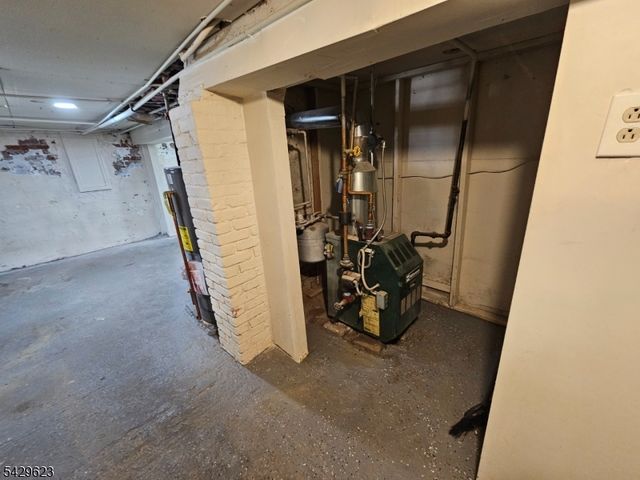 420 John St, Plainfield City, NJ 07060