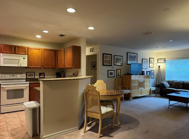 4600 E MOODY BOULEVARD 3J, Bunnell, FL 32110