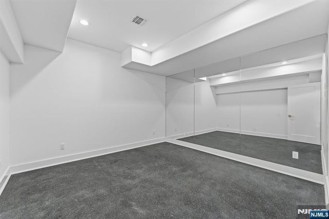 83 Falcon Road, Livingston, NJ 07039