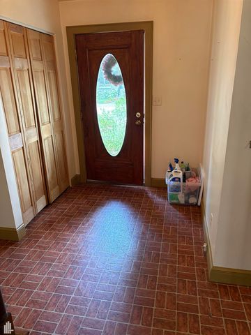 144 N Washington, Lake Orion, MI 48362