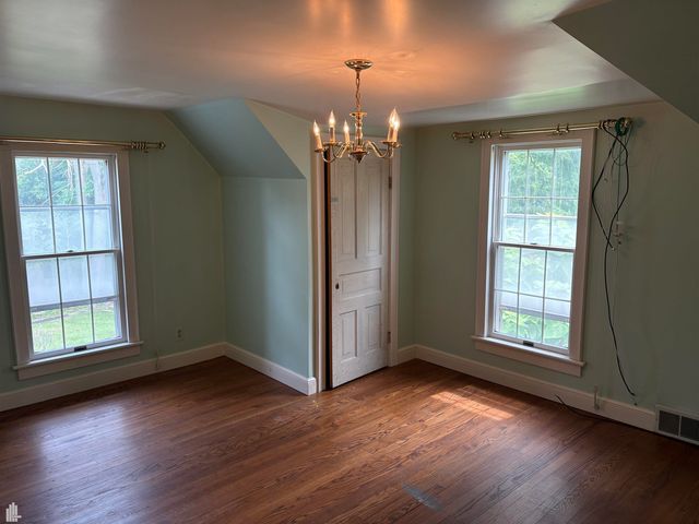 144 N Washington, Lake Orion, MI 48362