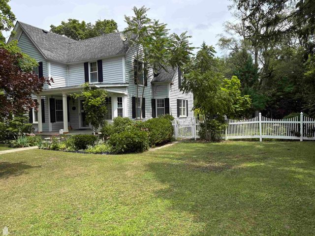 144 N Washington, Lake Orion, MI 48362
