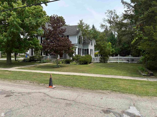 144 N Washington, Lake Orion, MI 48362