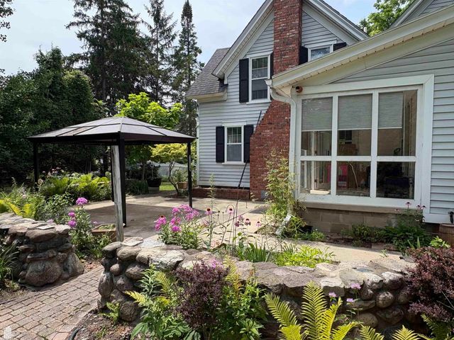 144 N Washington, Lake Orion, MI 48362