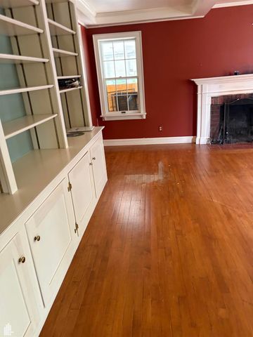 144 N Washington, Lake Orion, MI 48362