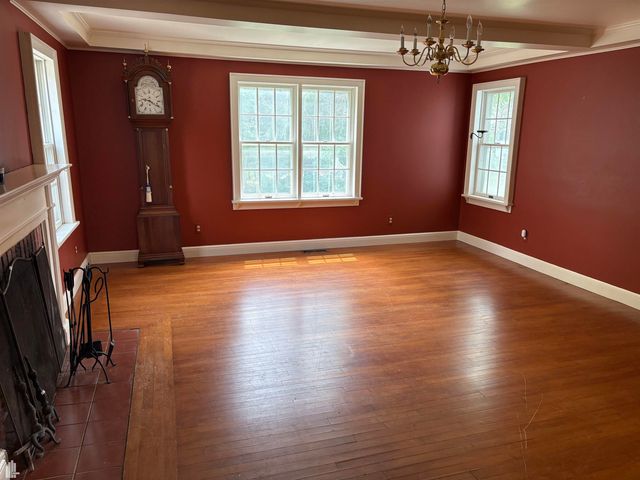 144 N Washington, Lake Orion, MI 48362
