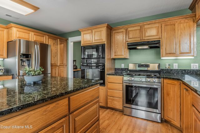 833 Drummond Peak Road, Kingston, ID 83839