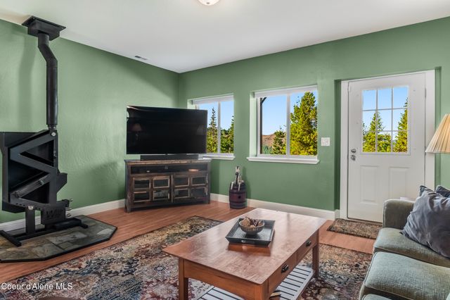 833 Drummond Peak Road, Kingston, ID 83839