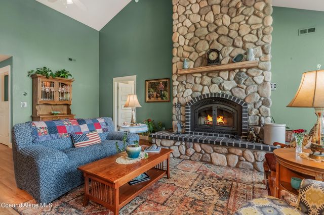 833 Drummond Peak Road, Kingston, ID 83839