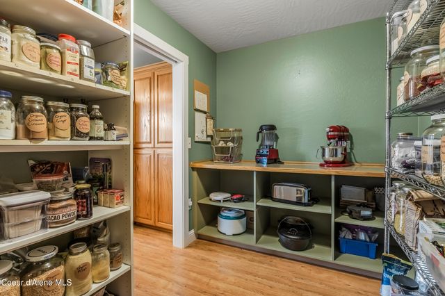 833 Drummond Peak Road, Kingston, ID 83839