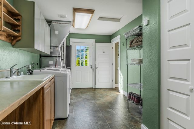 833 Drummond Peak Road, Kingston, ID 83839