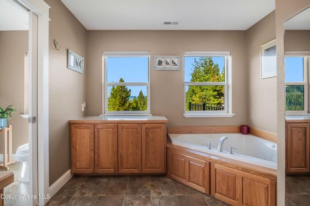 833 Drummond Peak Road, Kingston, ID 83839