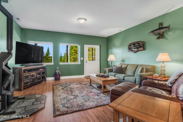 833 Drummond Peak Road, Kingston, ID 83839