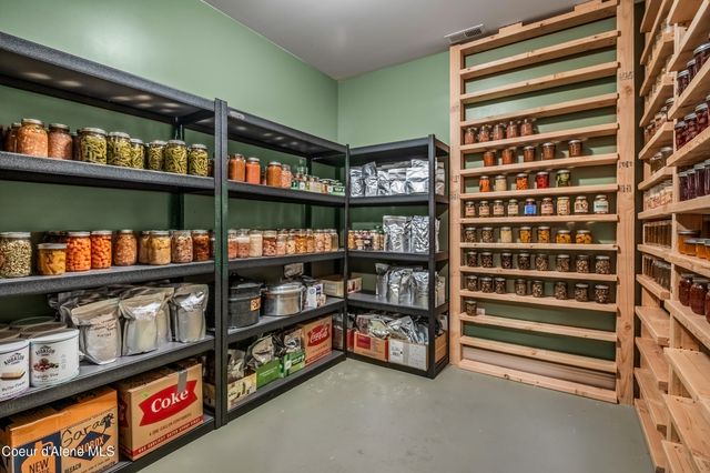 833 Drummond Peak Road, Kingston, ID 83839