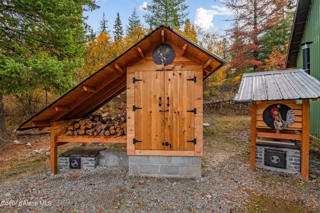 833 Drummond Peak Road, Kingston, ID 83839