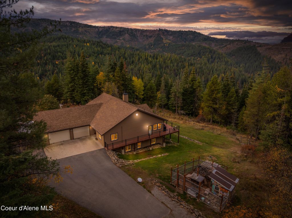 833 Drummond Peak Road, Kingston, ID 83839
