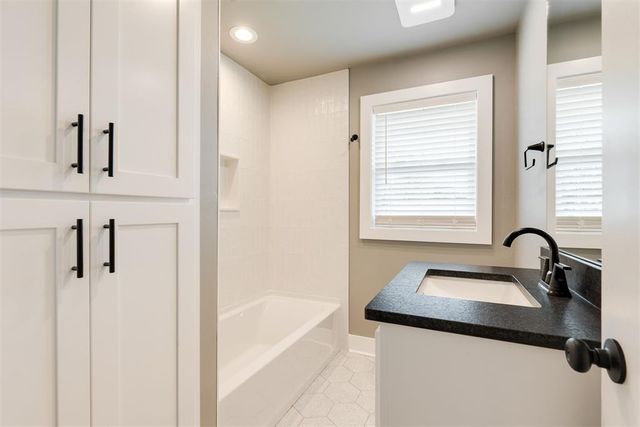 2316 Ashley Drive, Oklahoma City, OK 73120