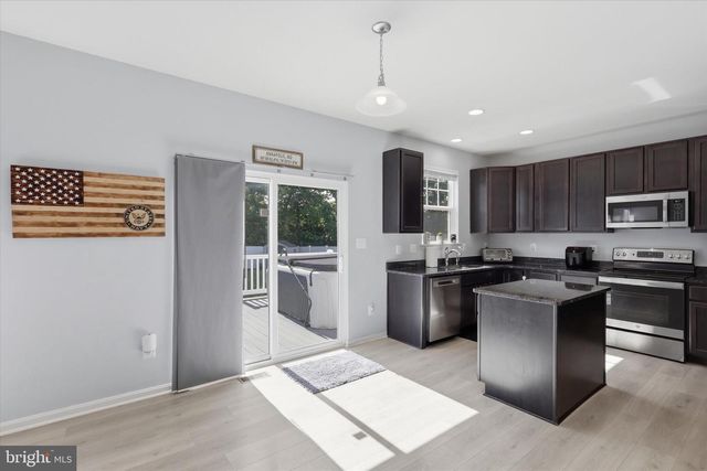 304 PARADISE VIEW DR, Greencastle, PA 17225