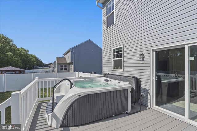 304 PARADISE VIEW DR, Greencastle, PA 17225