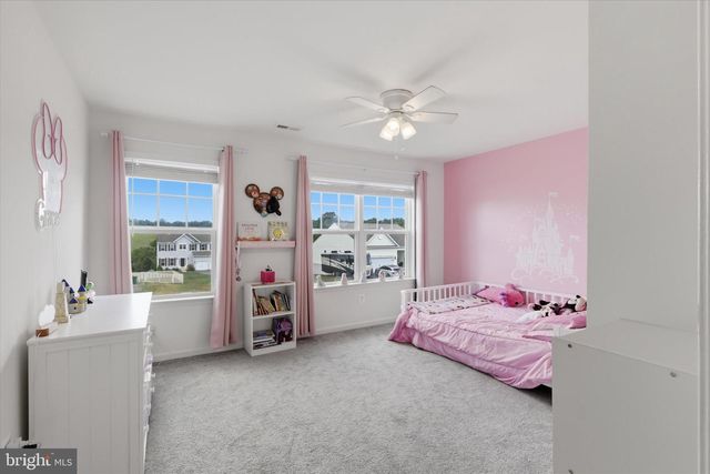 304 PARADISE VIEW DR, Greencastle, PA 17225