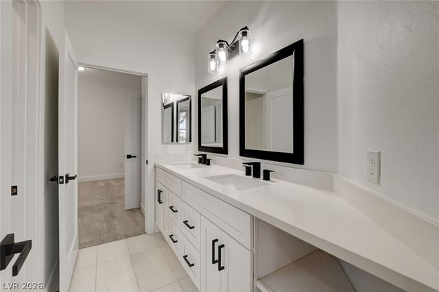 4700 Fiore Bella Boulevard, Las Vegas, NV 89135