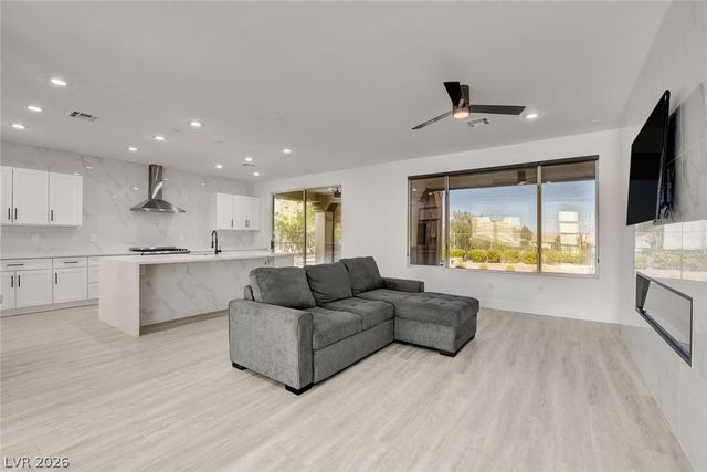 4700 Fiore Bella Boulevard, Las Vegas, NV 89135