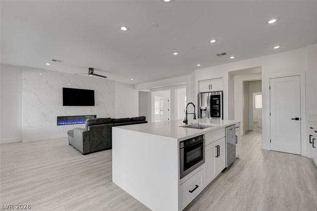 4700 Fiore Bella Boulevard, Las Vegas, NV 89135