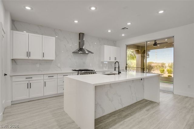 4700 Fiore Bella Boulevard, Las Vegas, NV 89135