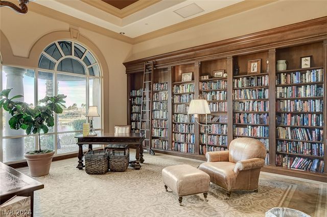 4700 Fiore Bella Boulevard, Las Vegas, NV 89135