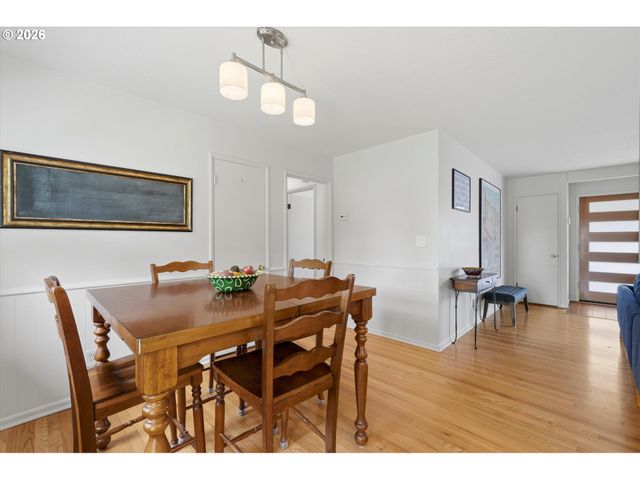 9630 Sw WILSHIRE St, Portland, OR 97225