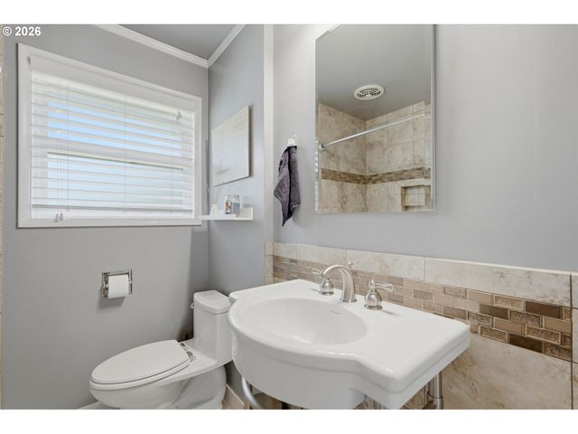 9630 Sw WILSHIRE St, Portland, OR 97225