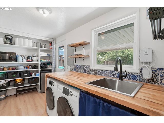 9630 Sw WILSHIRE St, Portland, OR 97225