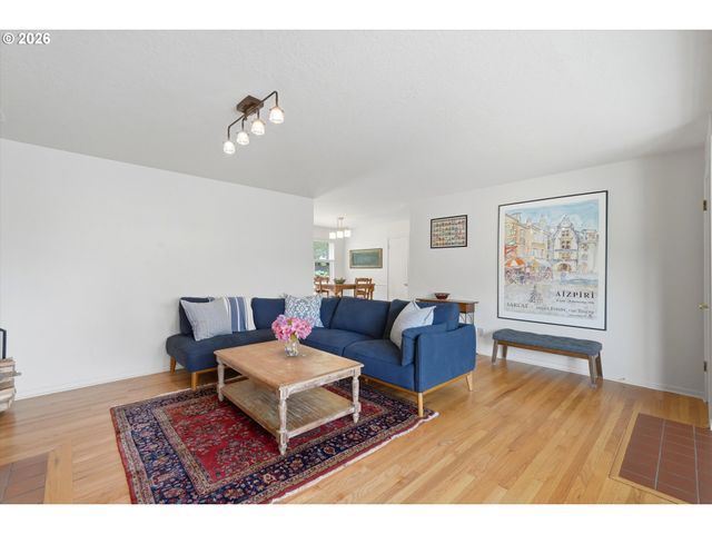 9630 Sw WILSHIRE St, Portland, OR 97225