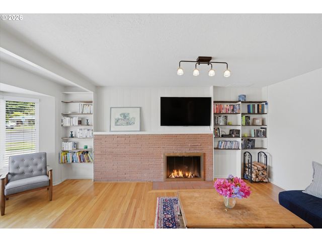 9630 Sw WILSHIRE St, Portland, OR 97225