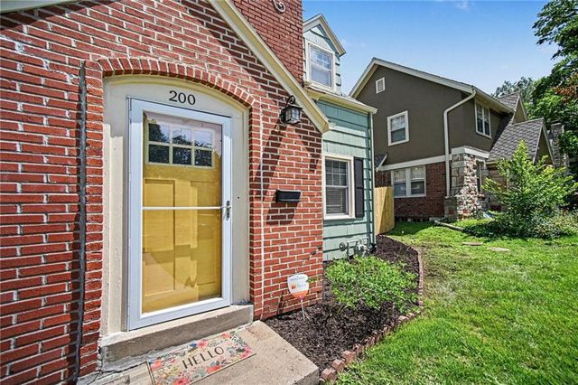 200 E 73rd Street, Kansas City, MO 64114