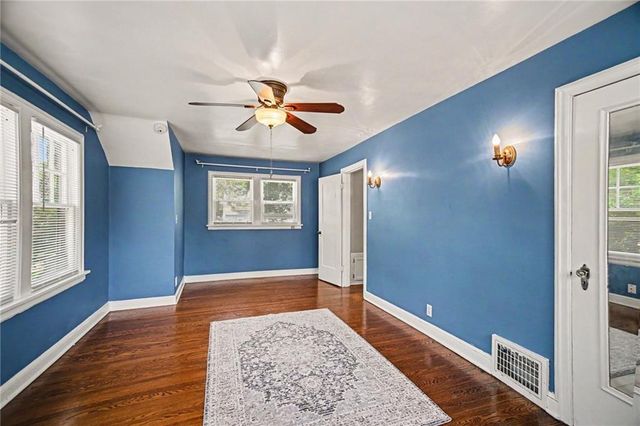 200 E 73rd Street, Kansas City, MO 64114