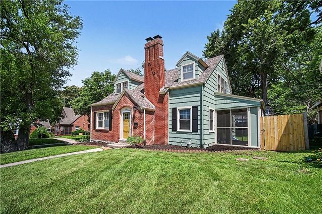 200 E 73rd Street, Kansas City, MO 64114