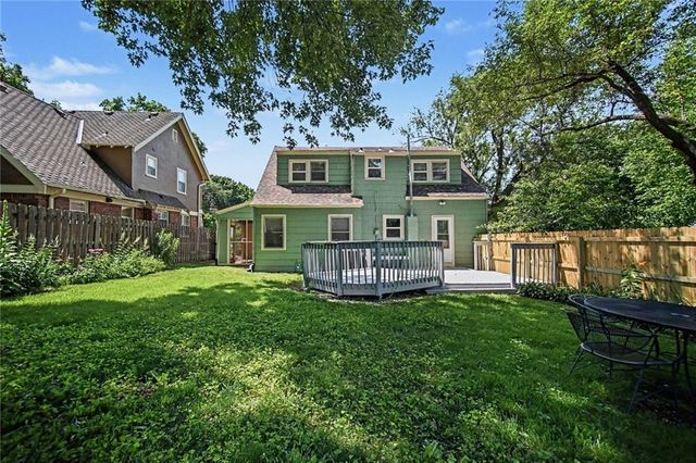 200 E 73rd Street, Kansas City, MO 64114