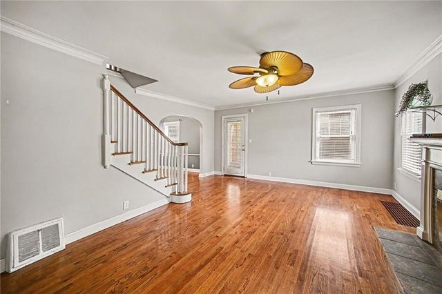 200 E 73rd Street, Kansas City, MO 64114