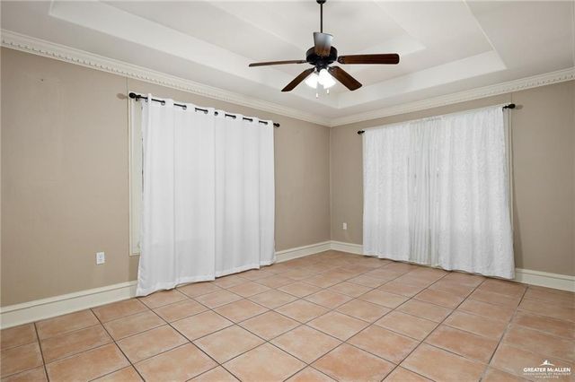 2400 Palm Hurst Drive, Palmhurst, TX 78573