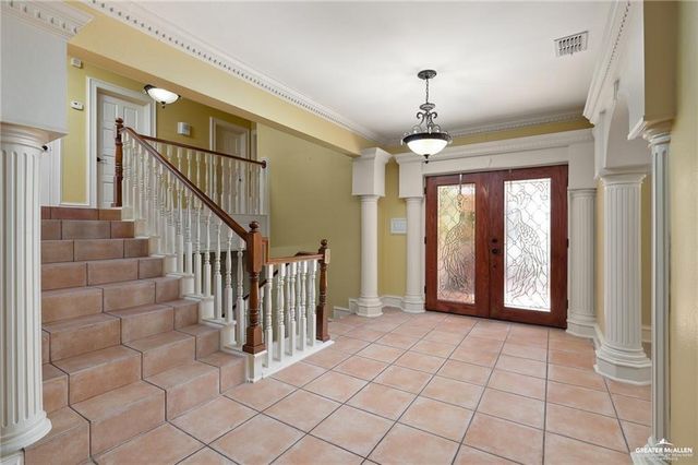 2400 Palm Hurst Drive, Palmhurst, TX 78573
