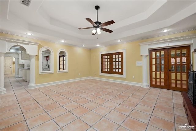 2400 Palm Hurst Drive, Palmhurst, TX 78573