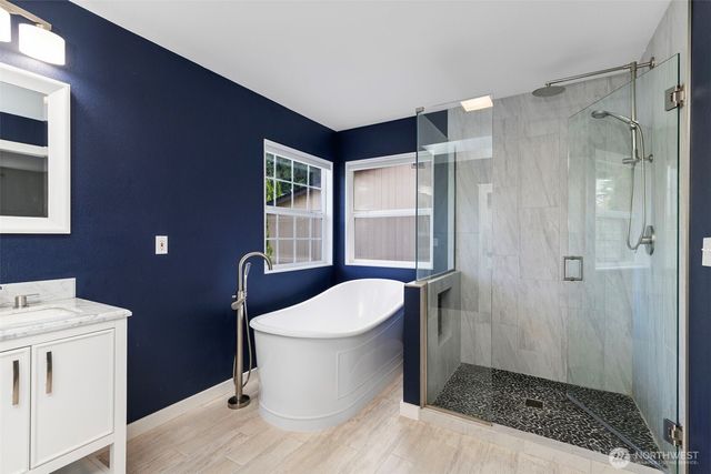 7475 Arcade Place NW, Bremerton, WA 98311