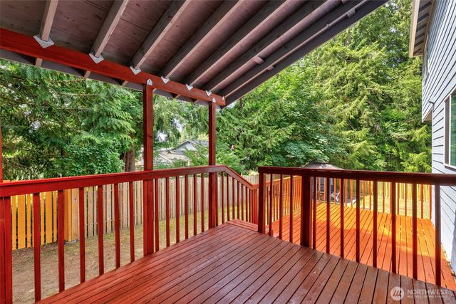 7475 Arcade Place NW, Bremerton, WA 98311