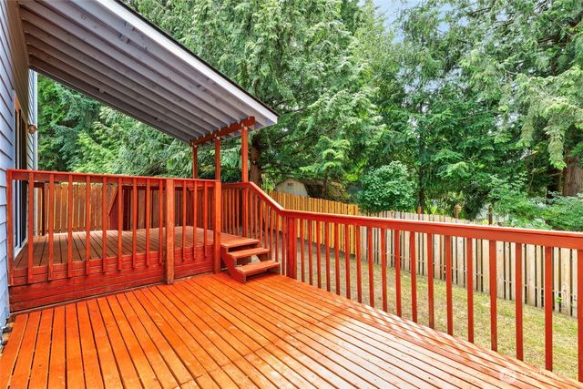 7475 Arcade Place NW, Bremerton, WA 98311